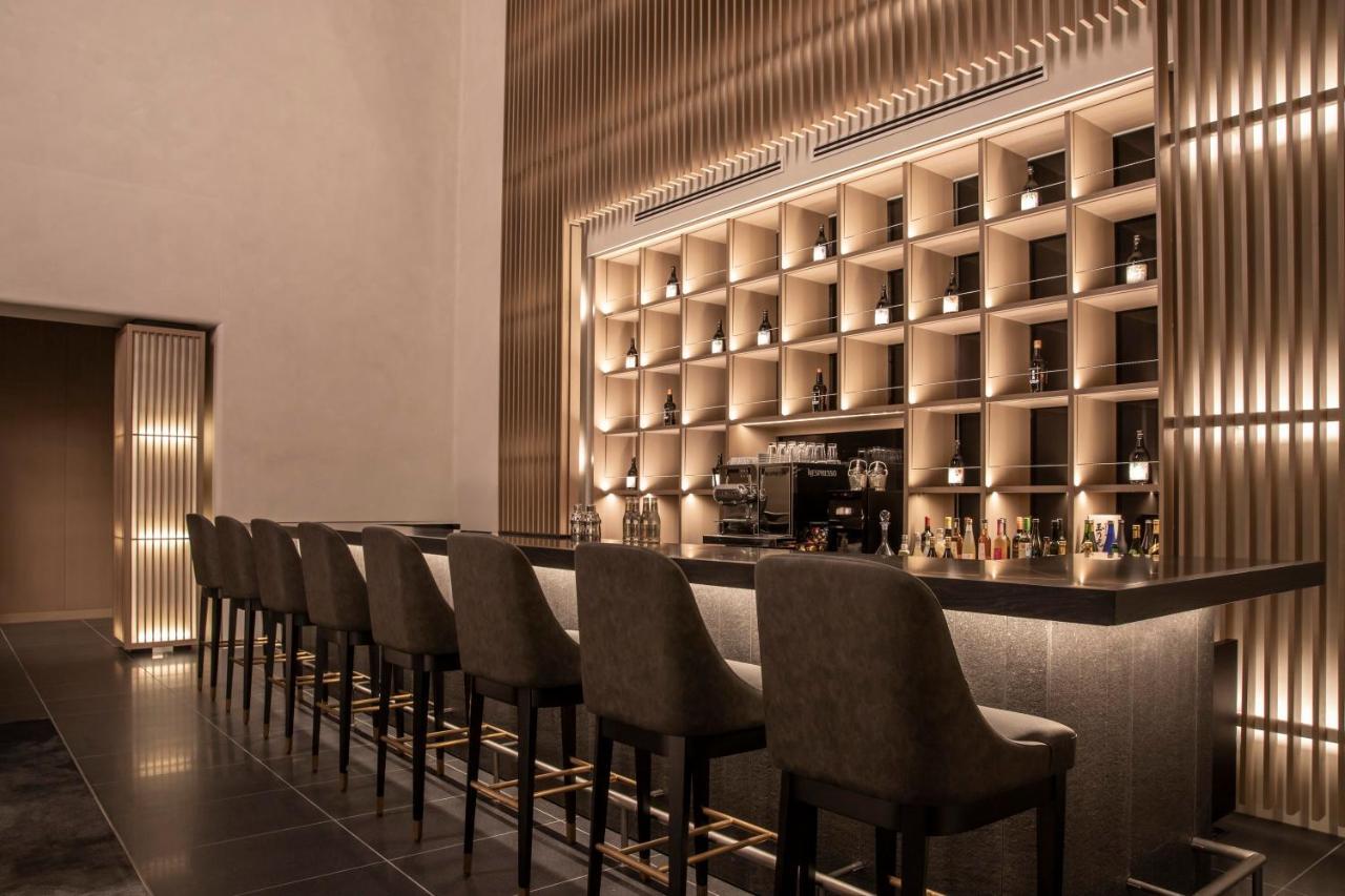 The Royal Park Hotel Iconic Quioto Exterior foto The bar at the restaurant