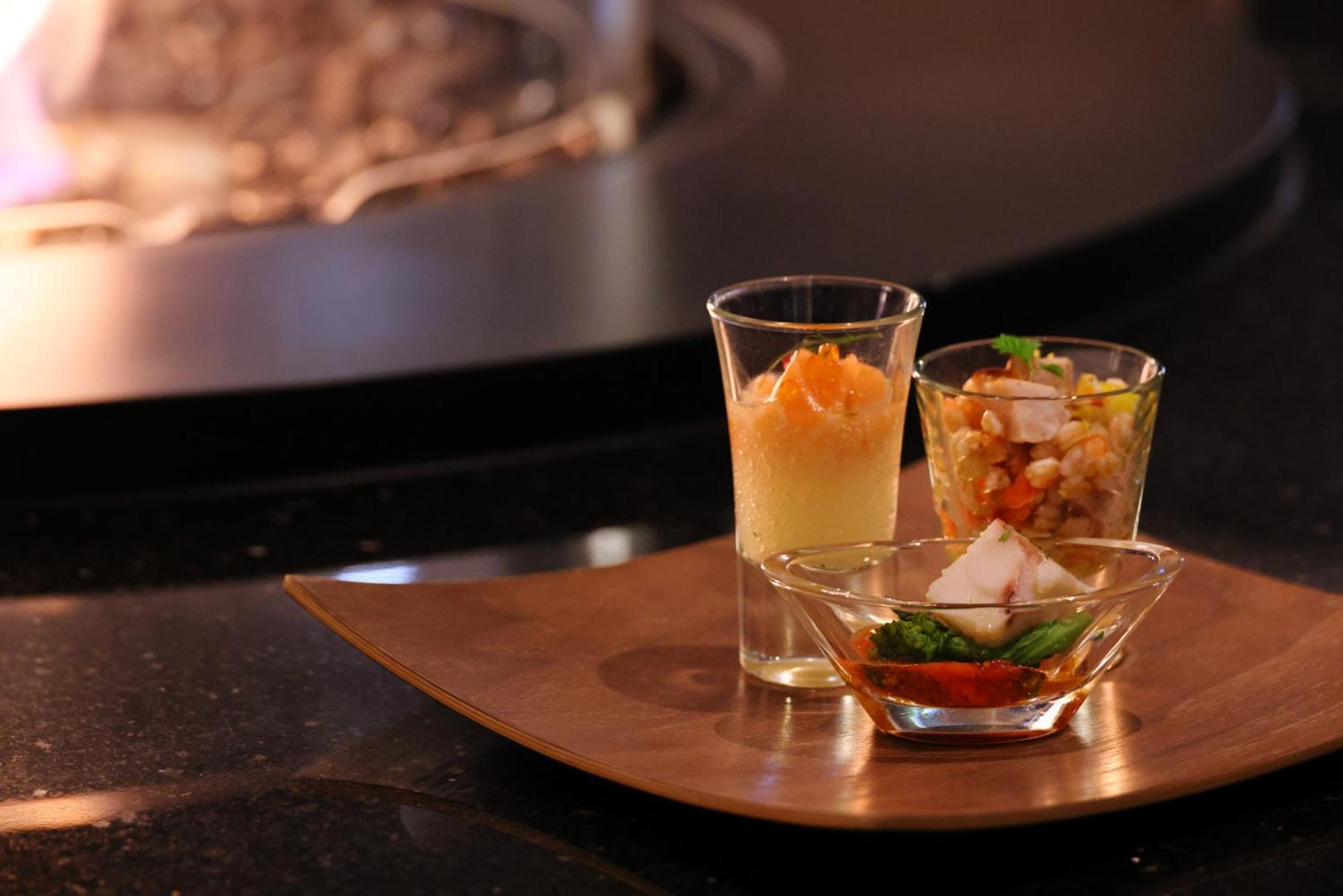 The Royal Park Hotel Iconic Quioto Exterior foto A selection of amuse-bouches